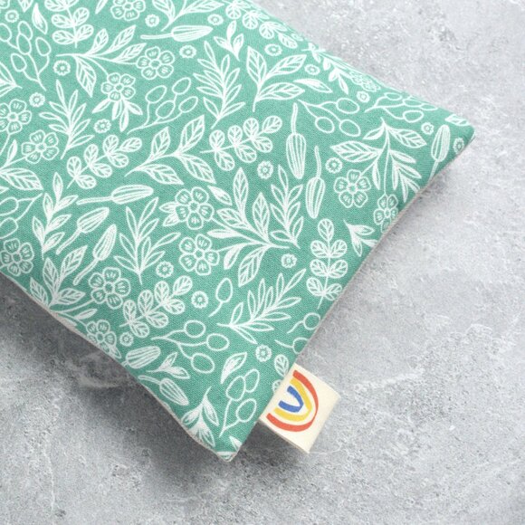 Soft Green Botanical & Mushrooms Weighted Eye Pillow - Picture 3 of 4